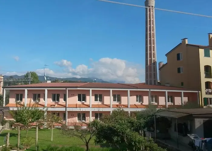 Al Borgo 3* سارزانا