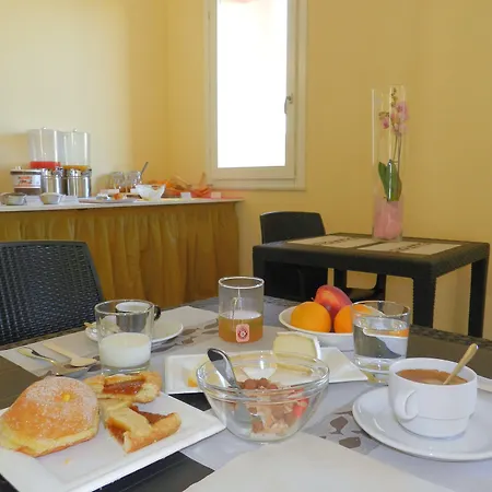 Aparthotel Al Borgo Sarzana