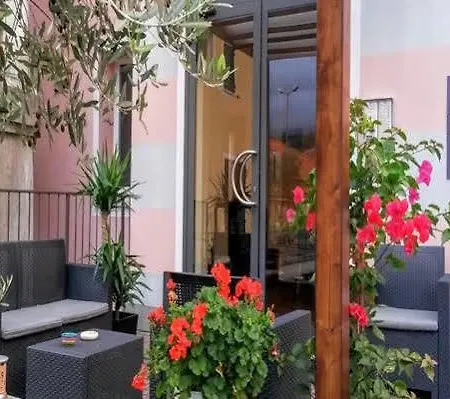 Aparthotel Al Borgo 3*