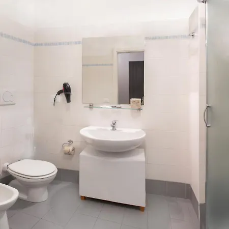 Aparthotel Al Borgo 3*